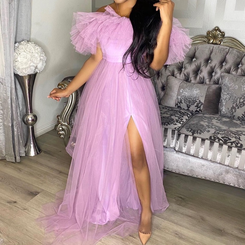 NWOT Blush pink intertwine collection Big Reveal ruffle dress